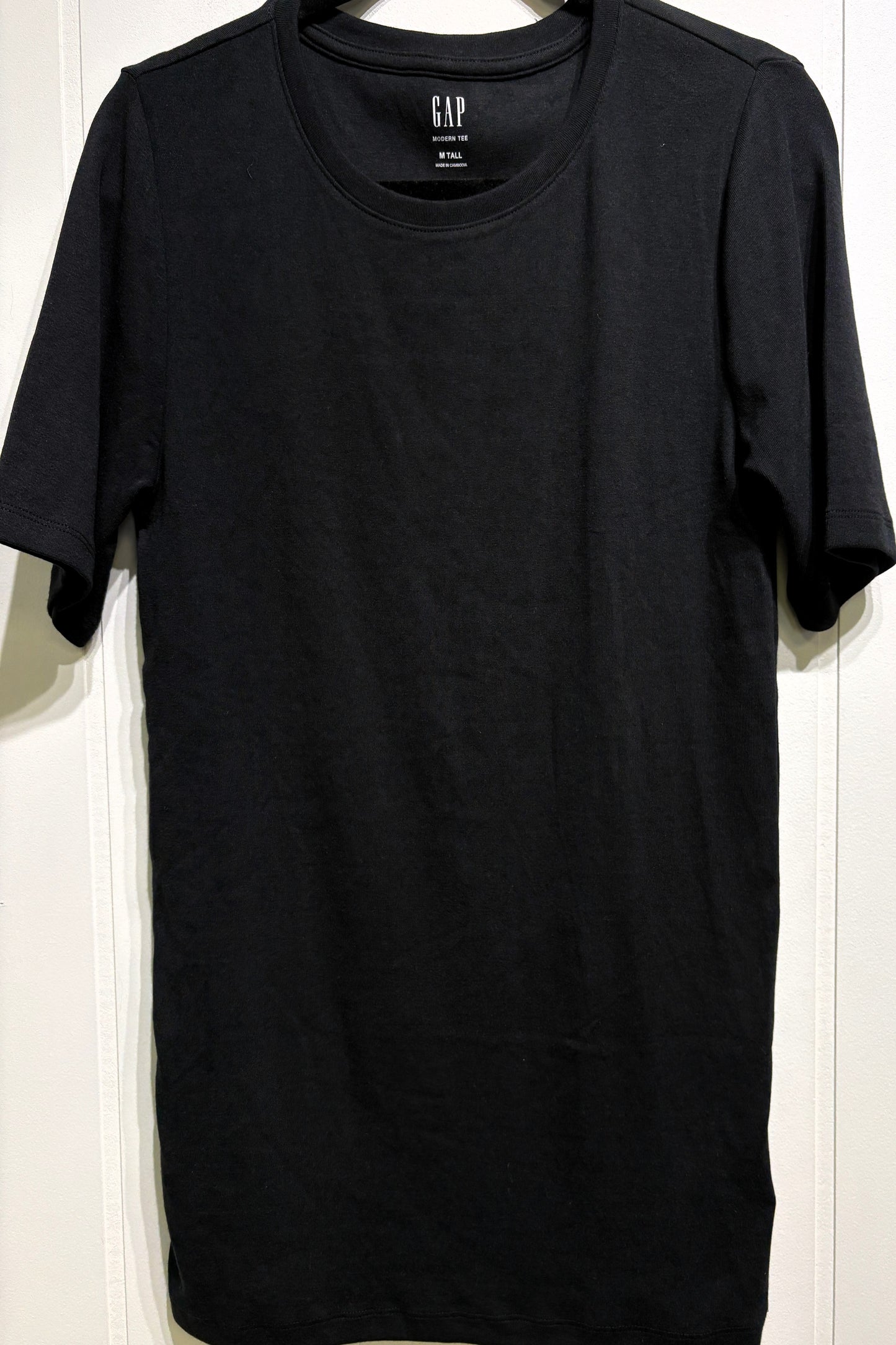 Plain Modern Tee by Gap