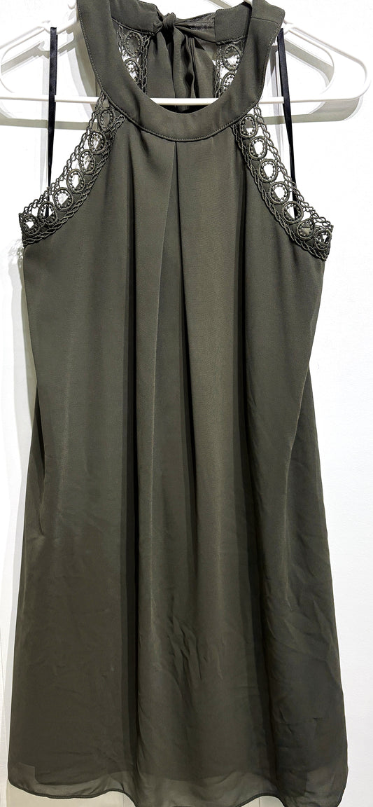 Halter Dress w/Crochet Neckline