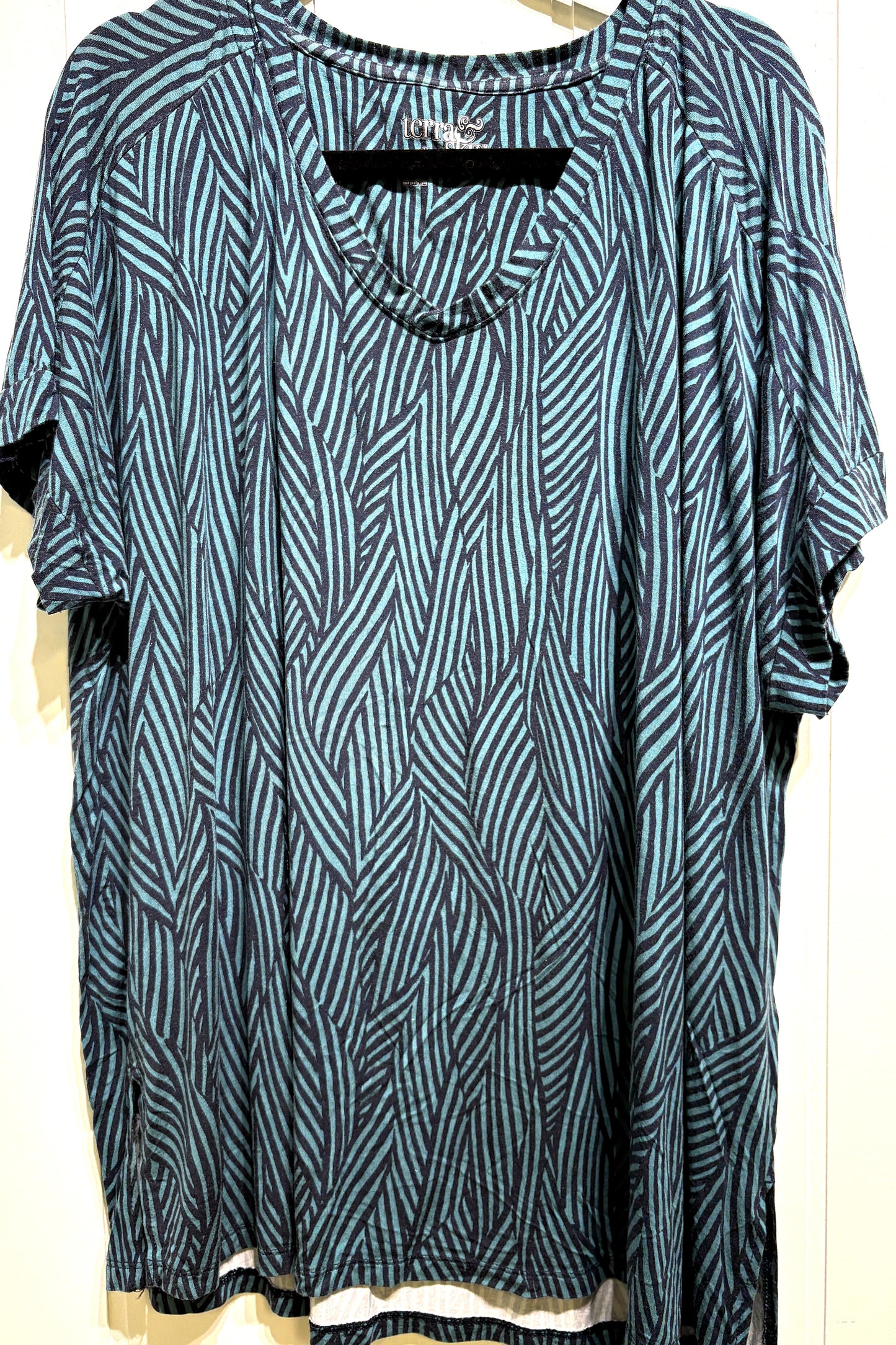 Terra & Sky Wavy Stripe Tee