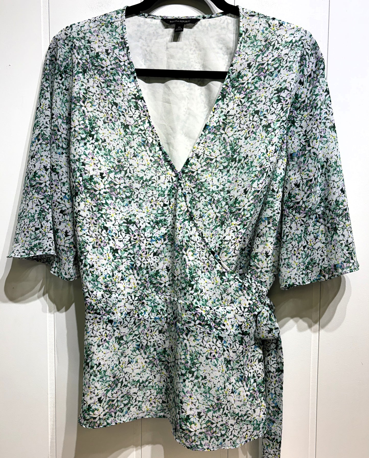 Banana Republic Flwr Wrap Blouse