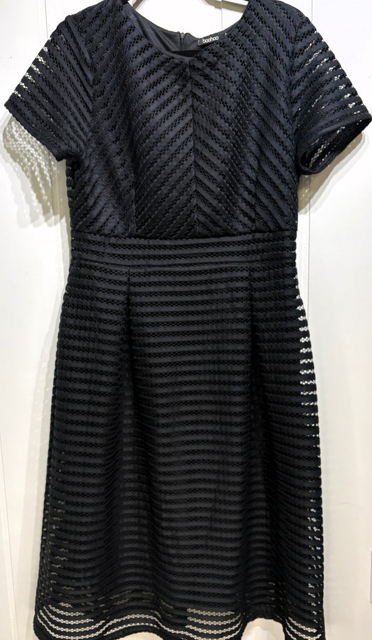 'Boohoo' Full Skirted Midi Dress
