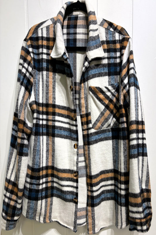Button-up Plaid Pocket Flannel