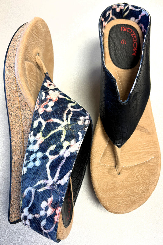 Modzori Reversible Wedge Sandals