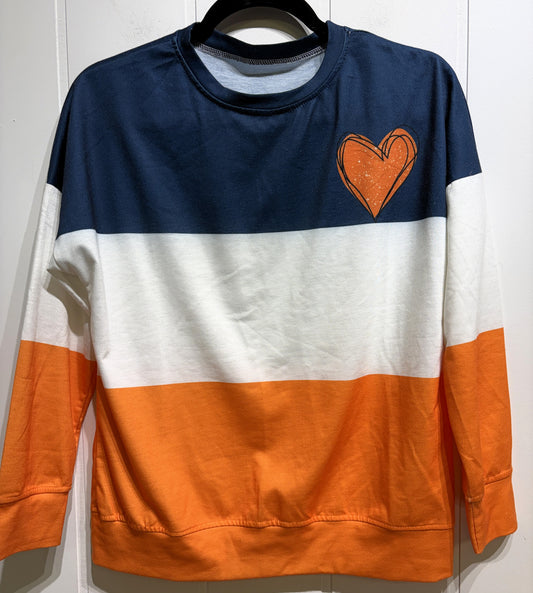 Color-block Crewneck w/Heart Detail