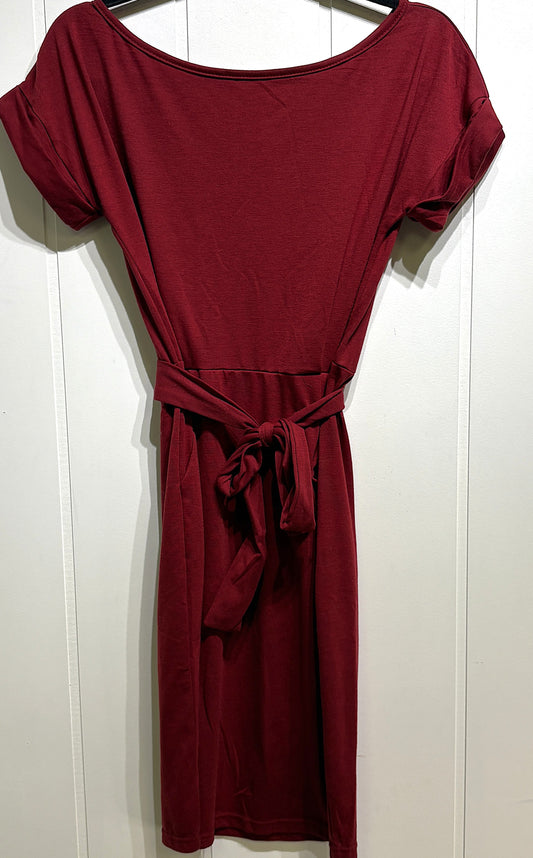 Tee Shirt-Style Pocket Dress w/Belt