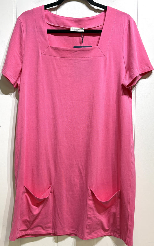 Anna-Kaci Square-neck Pocket Dress