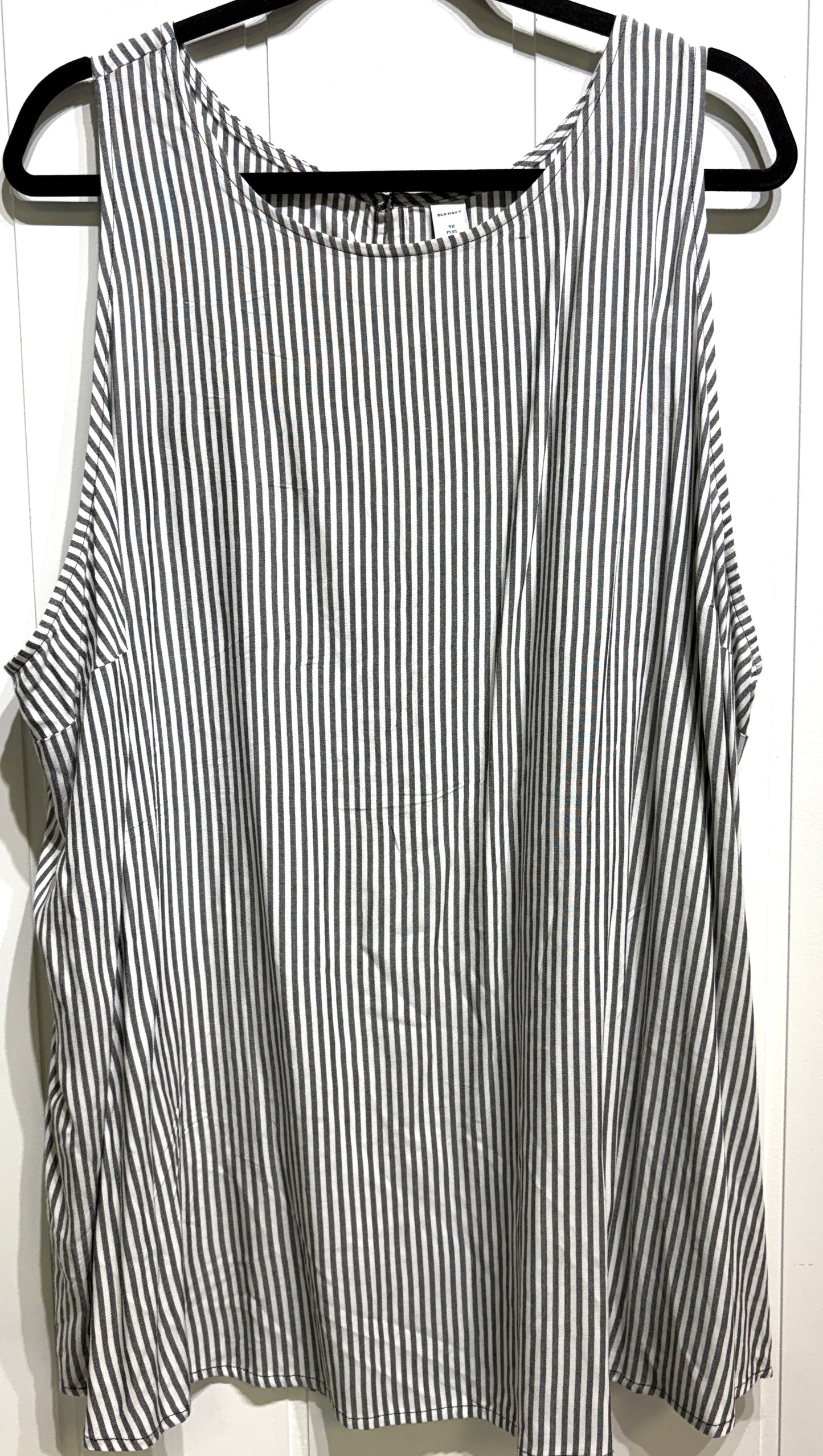 Old Navy Striped Sleeveless Blouse