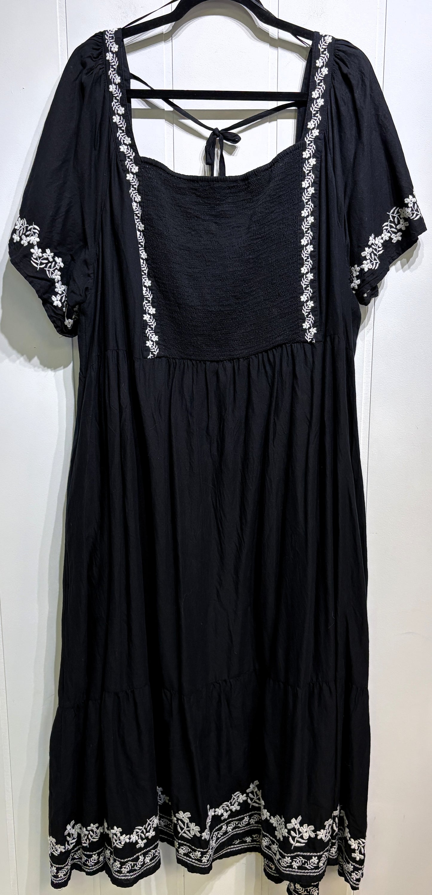 Old Navy Embroidered Maxi Dress