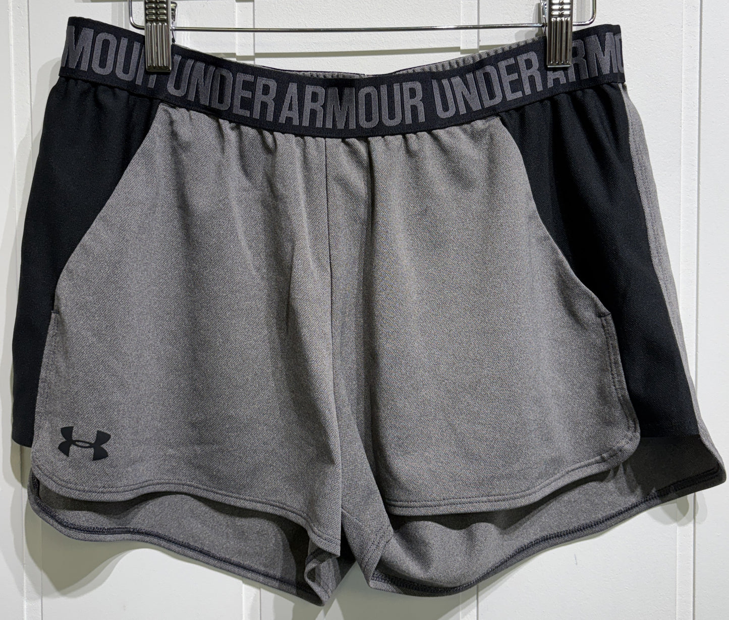 Under Armour Shorts w/Pockets