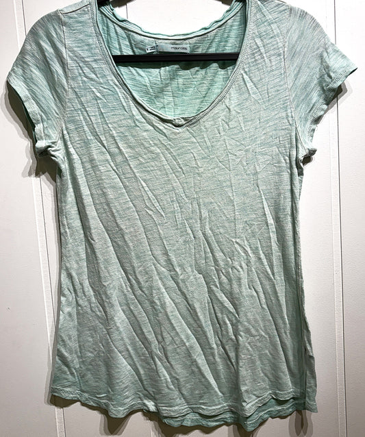Maurices Short Sleeve V-Neck Tee