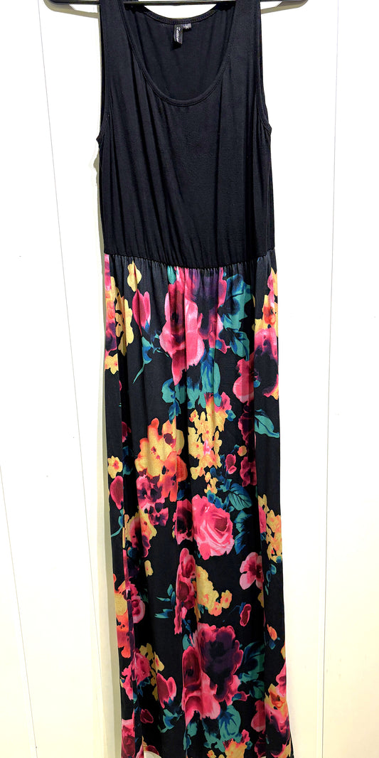 Zattcas Maxi Dress w/Vibrant Floral Print