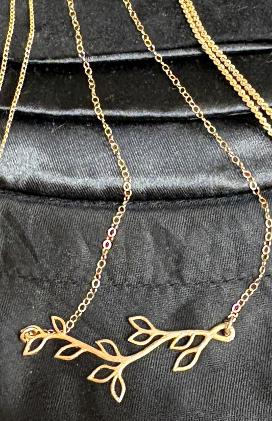 Necklace w/Tree Branch Pendant