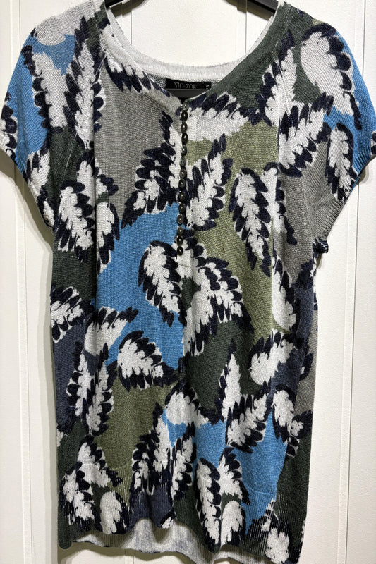 Nic+Zoe Feather Print Top w/Buttons