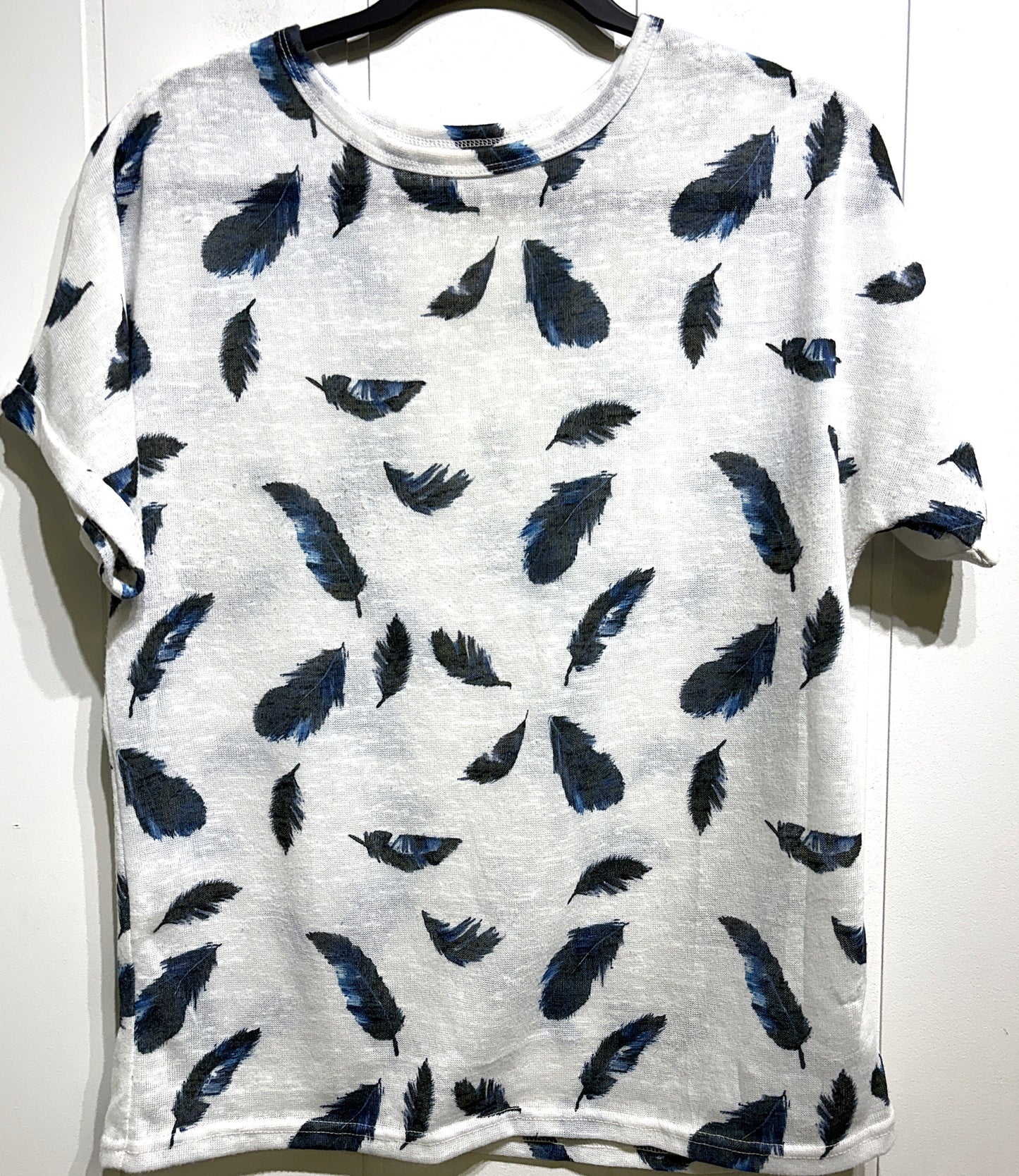 Cuffed Sleeve Knit Feather Top