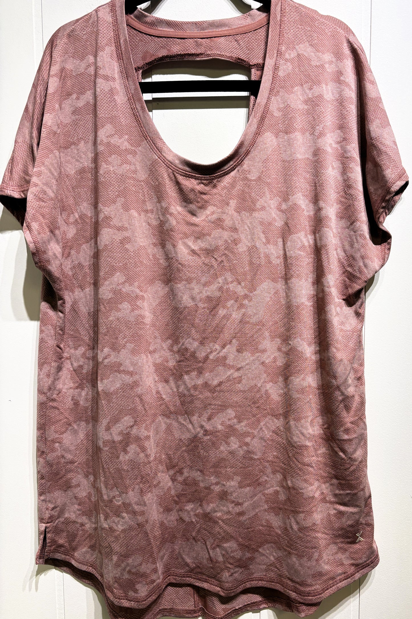 Xersion Quick-Dri Camo Workout Top