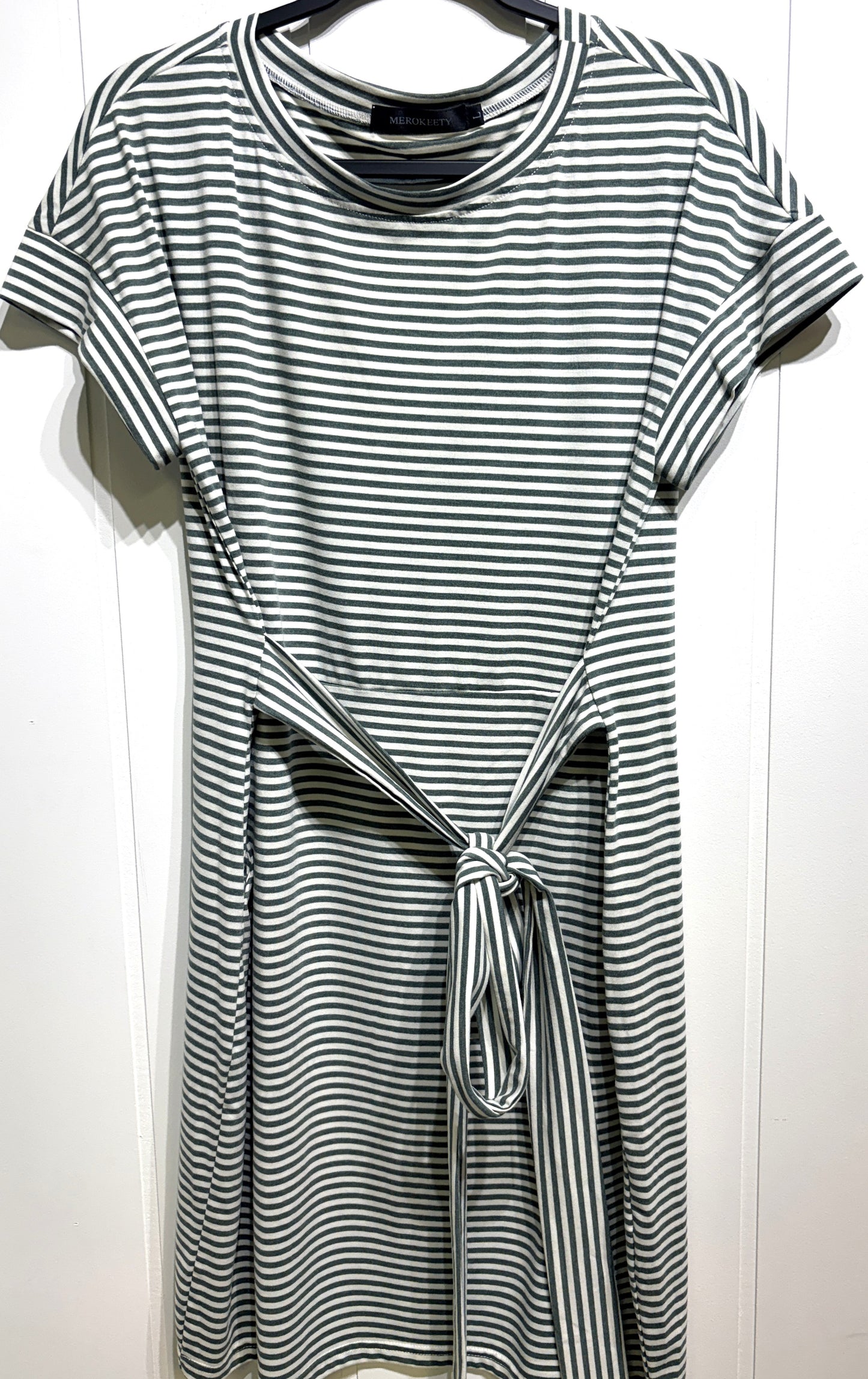 Merokeety Striped Knit Dress w/Tie