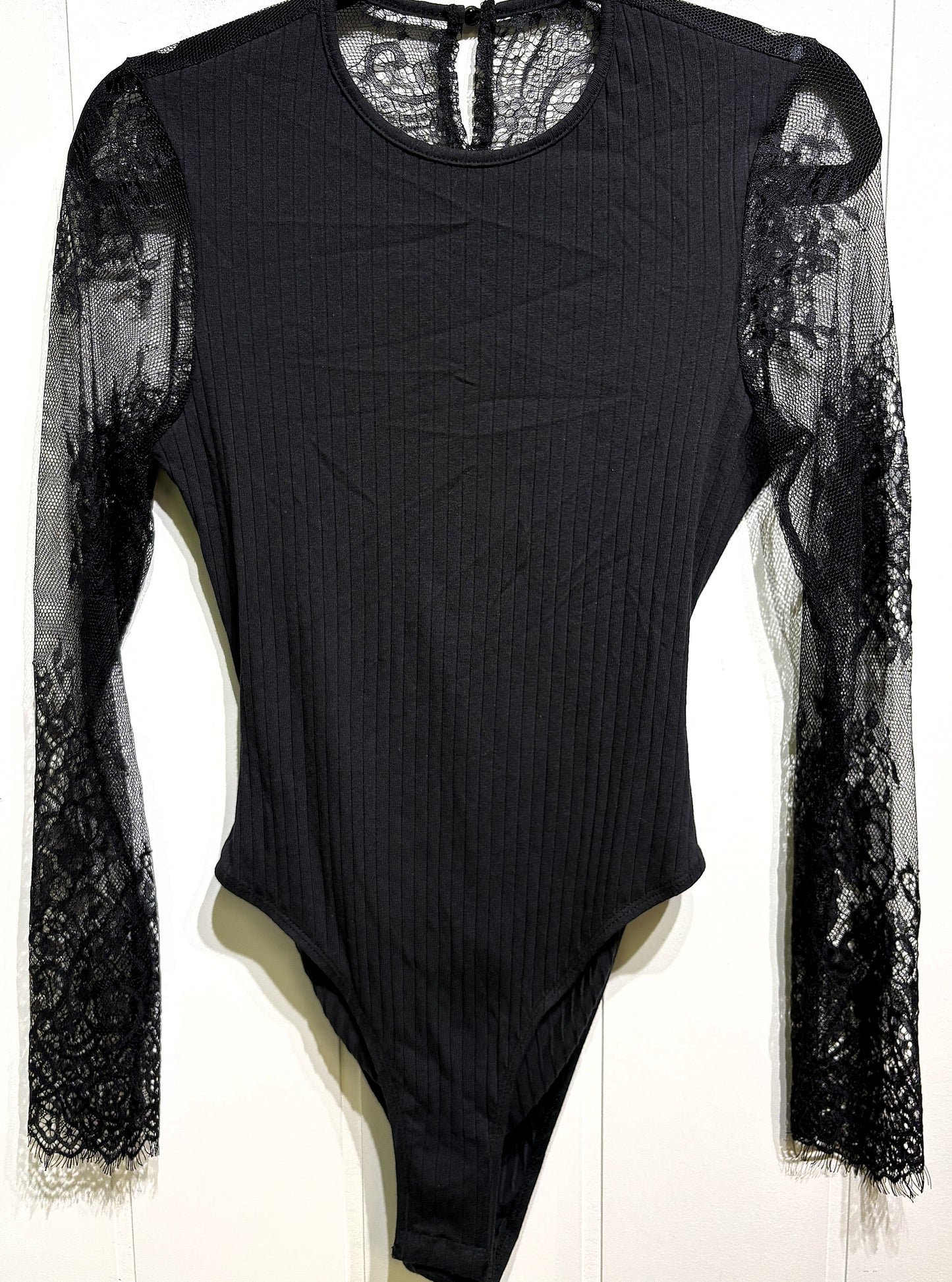 Ribbed Bodysuit w/Lace Sleeves