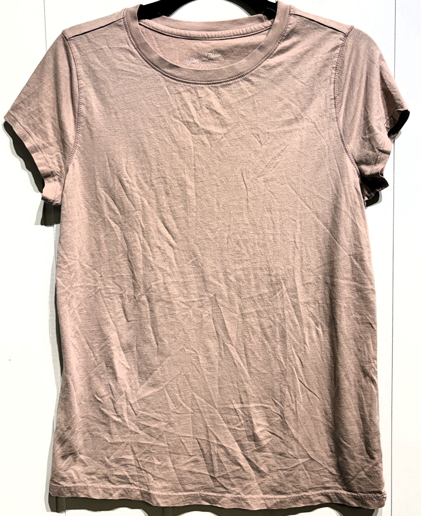 Universal Thread T-Shirt
