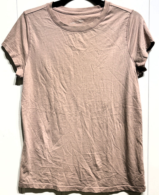 Universal Thread T-Shirt