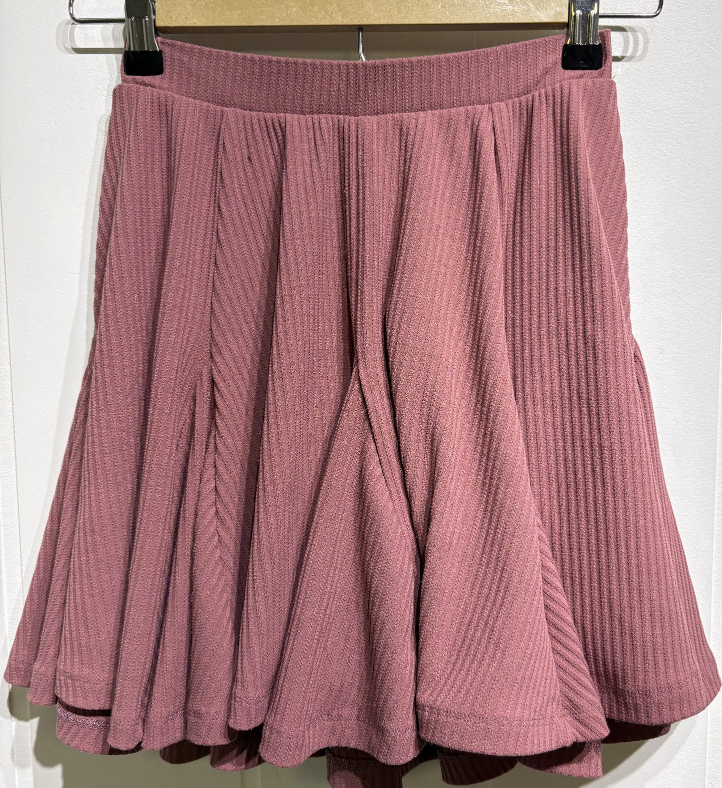 White Birch Pleated Knit Skort