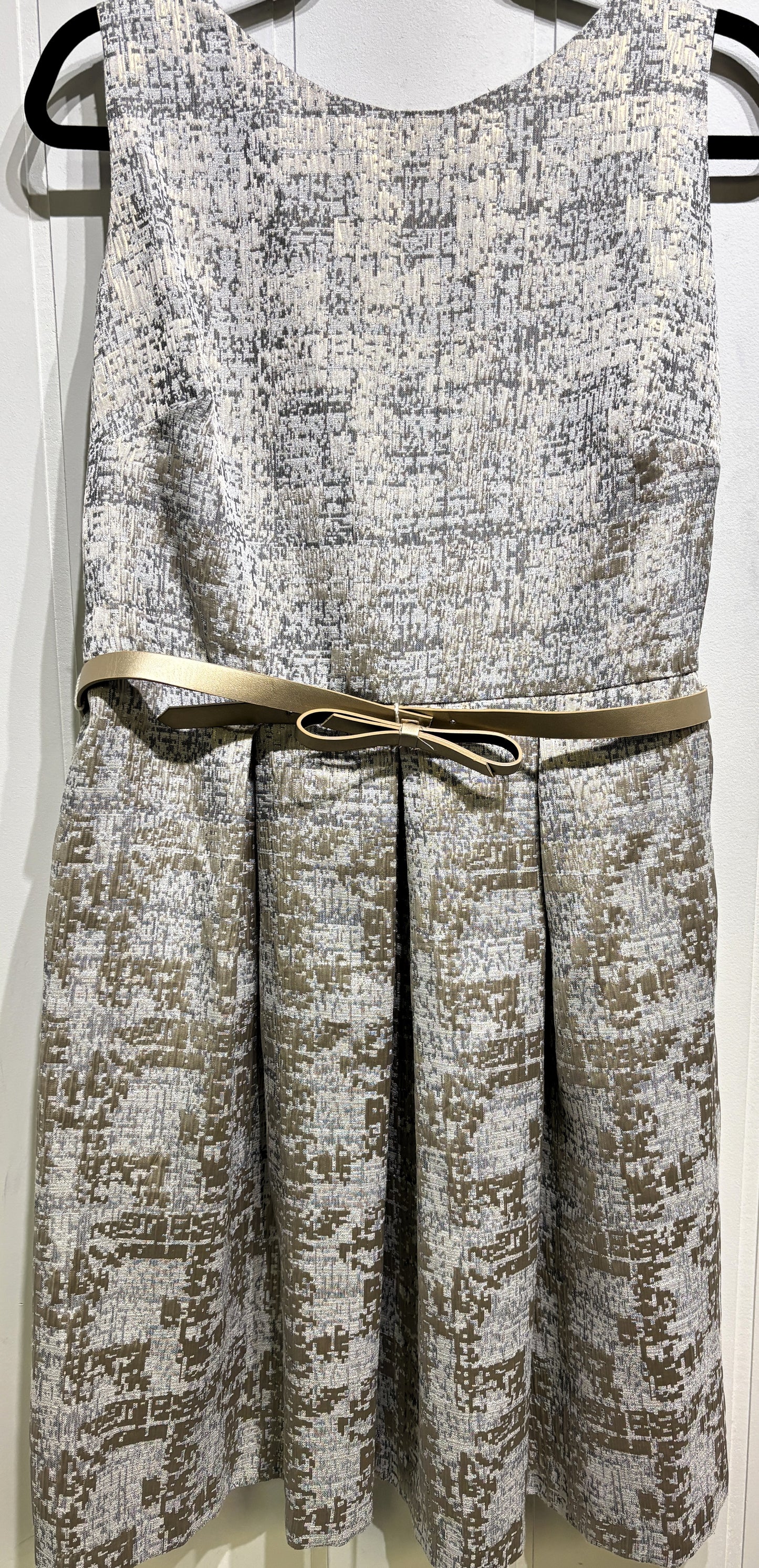 Elegant Metallic Dress w/Bowtie Belt