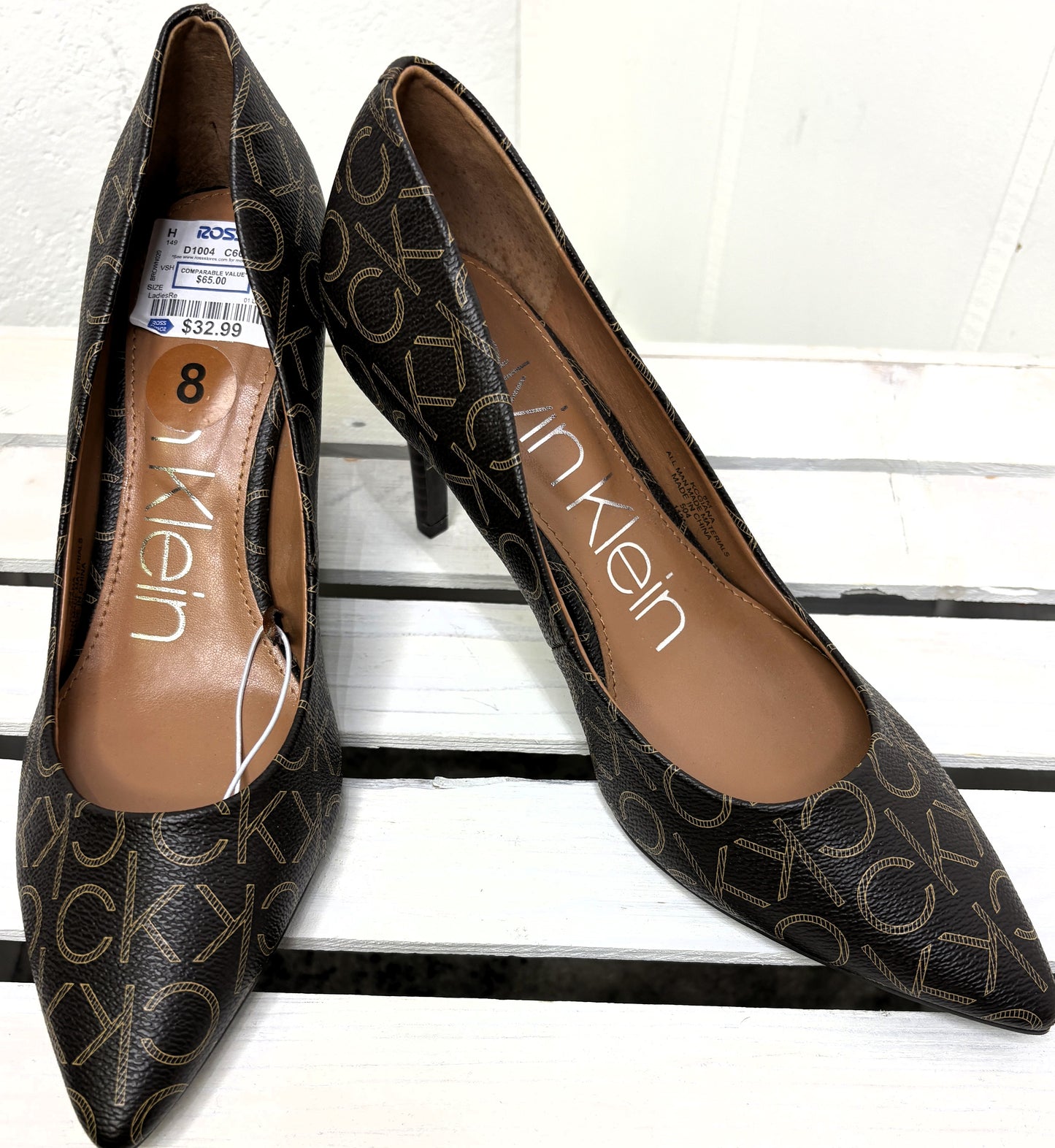 Calvin Klein Logo Pointed Heels