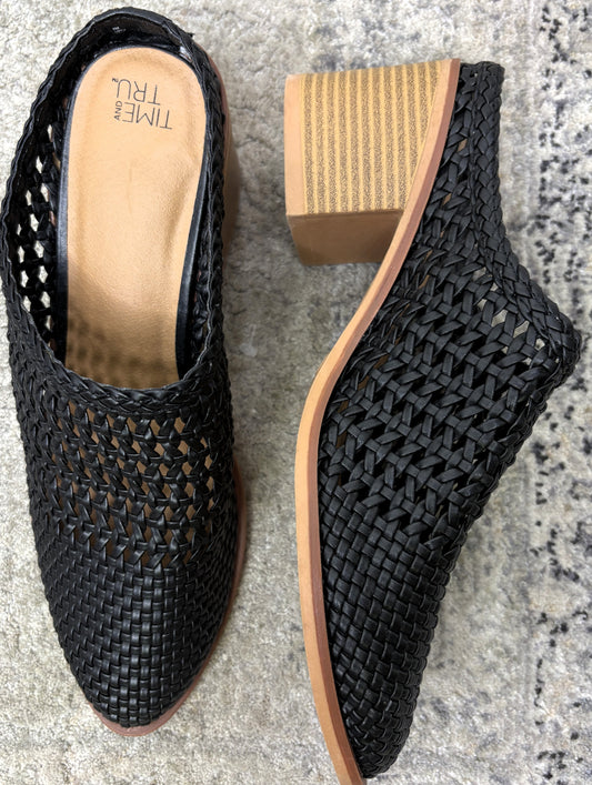 Time&Tru Weaved Slip-on Mules