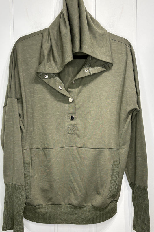 Lightweight Pullover Sweater w/Hood