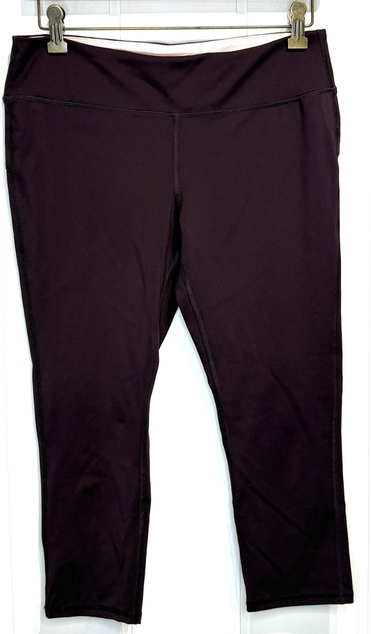 Marika High-Waist Capri Leggings
