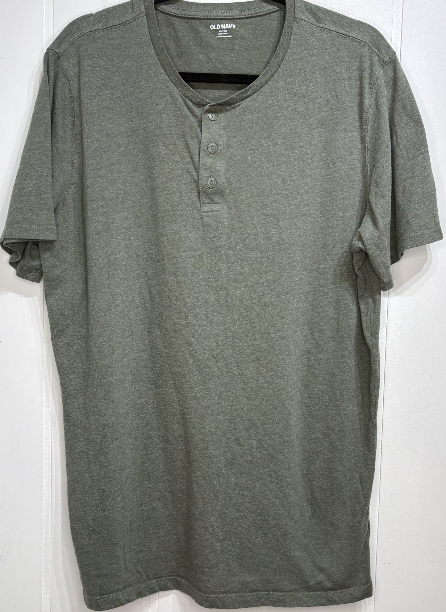 Men's Old Navy Henley Tee