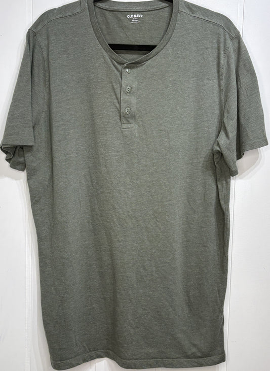 Men's Old Navy Henley Tee