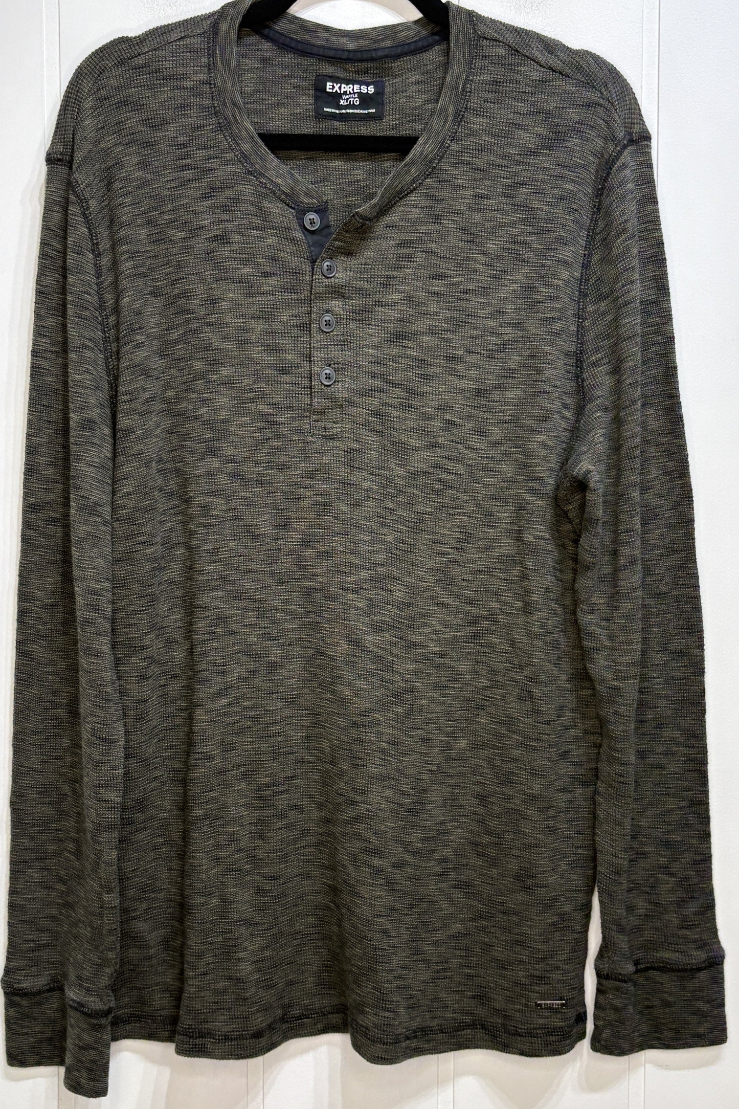 Men's Express Waffle-Knit Henley