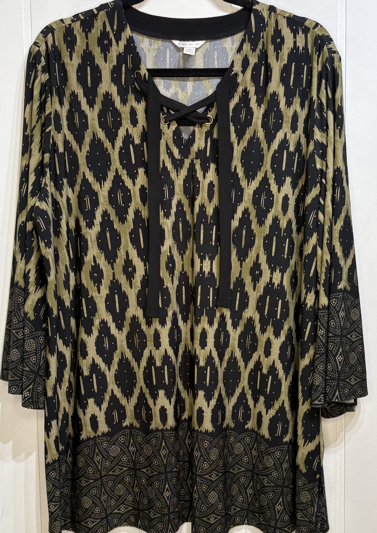 Cato Front Tie Geo Print Blouse