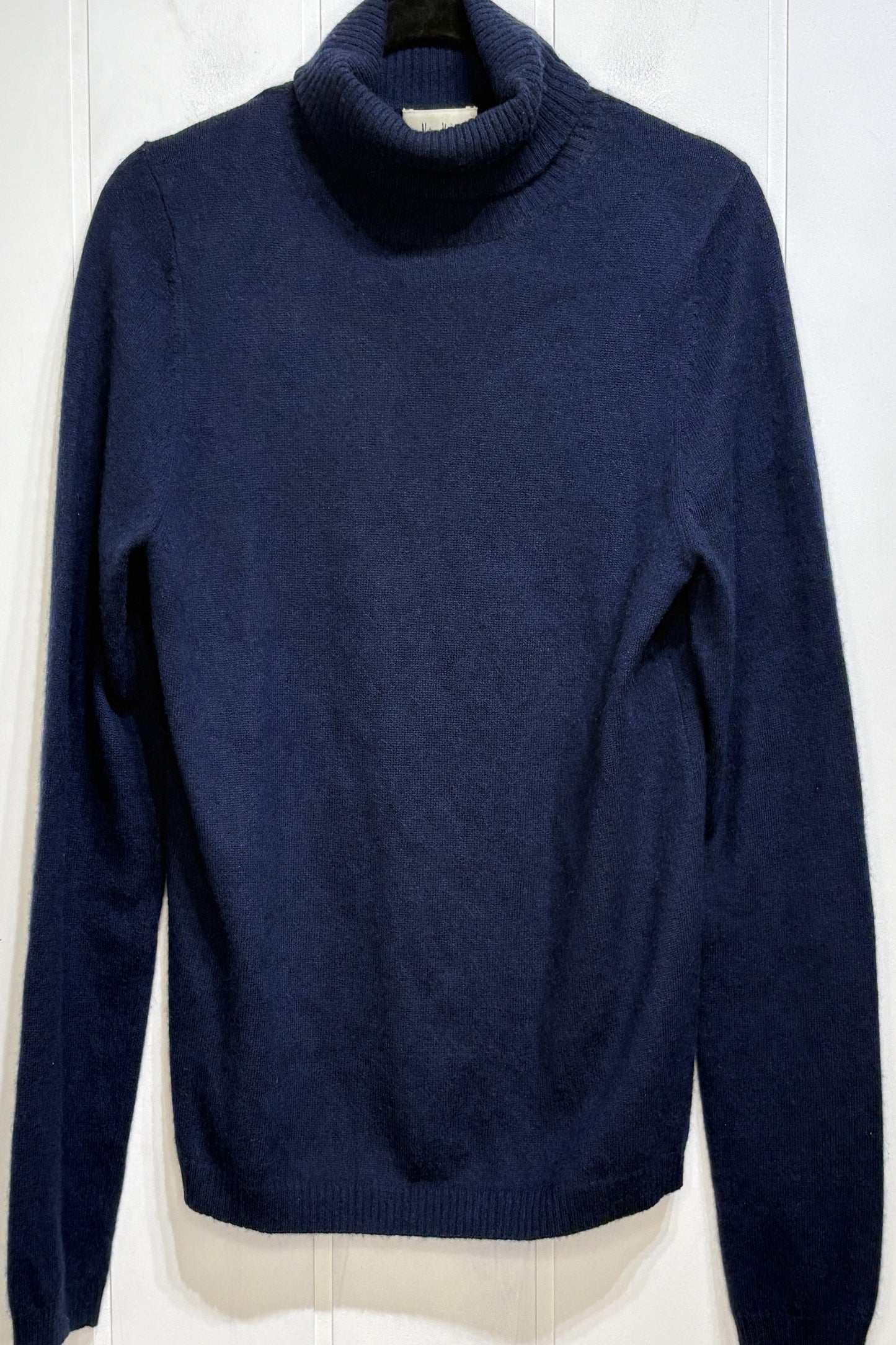 Neiman Marcus Cashmere Sweater