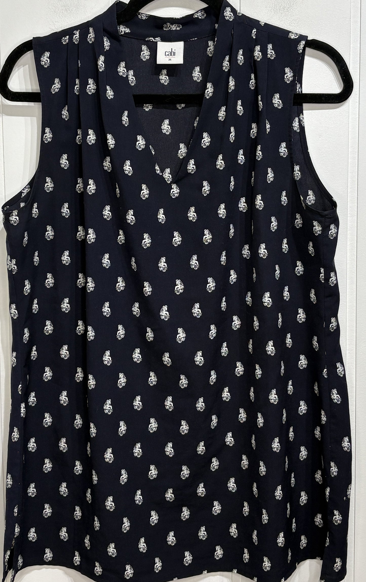 Cabi Blouse w/Small Graphic Print
