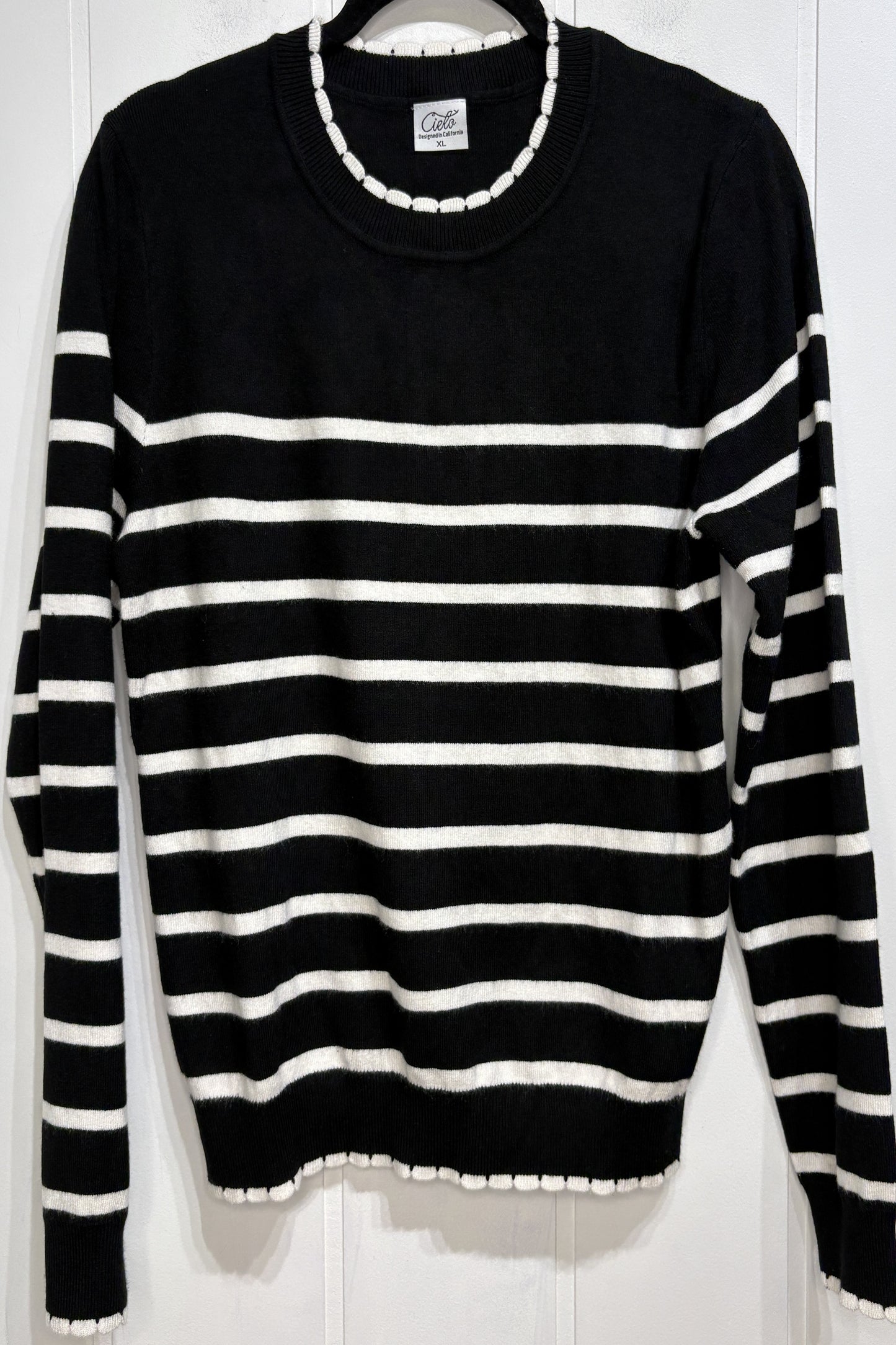 Cielo Striped Sweater w/Scallop Hem