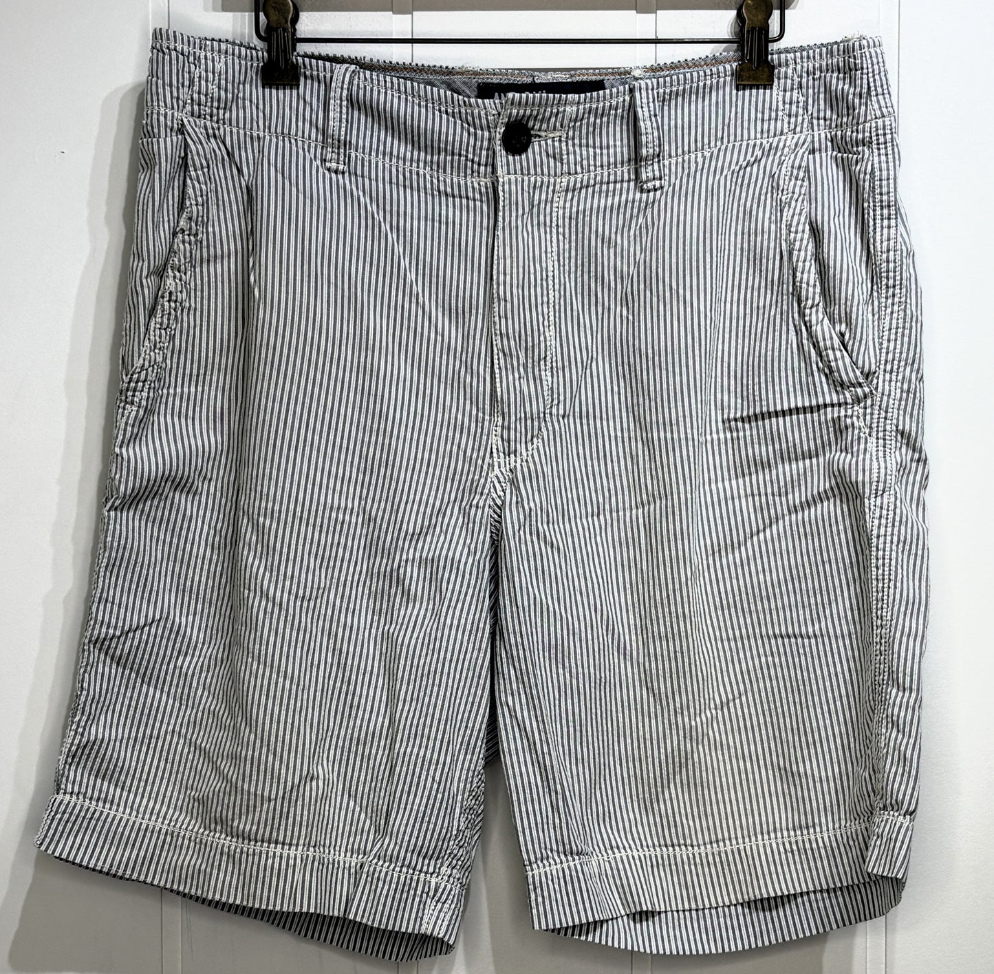 Men's American Eagle Striped Shorts