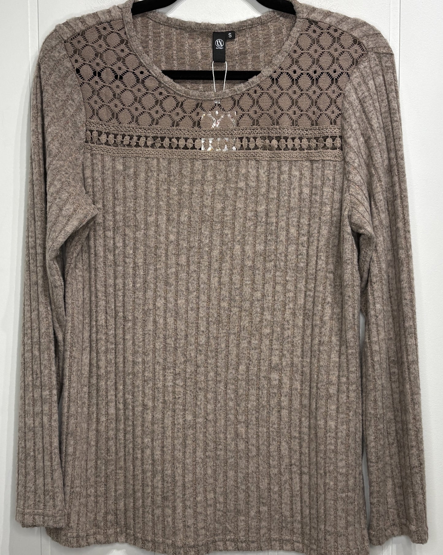 Automet Fuzzy Ribbed Sweater