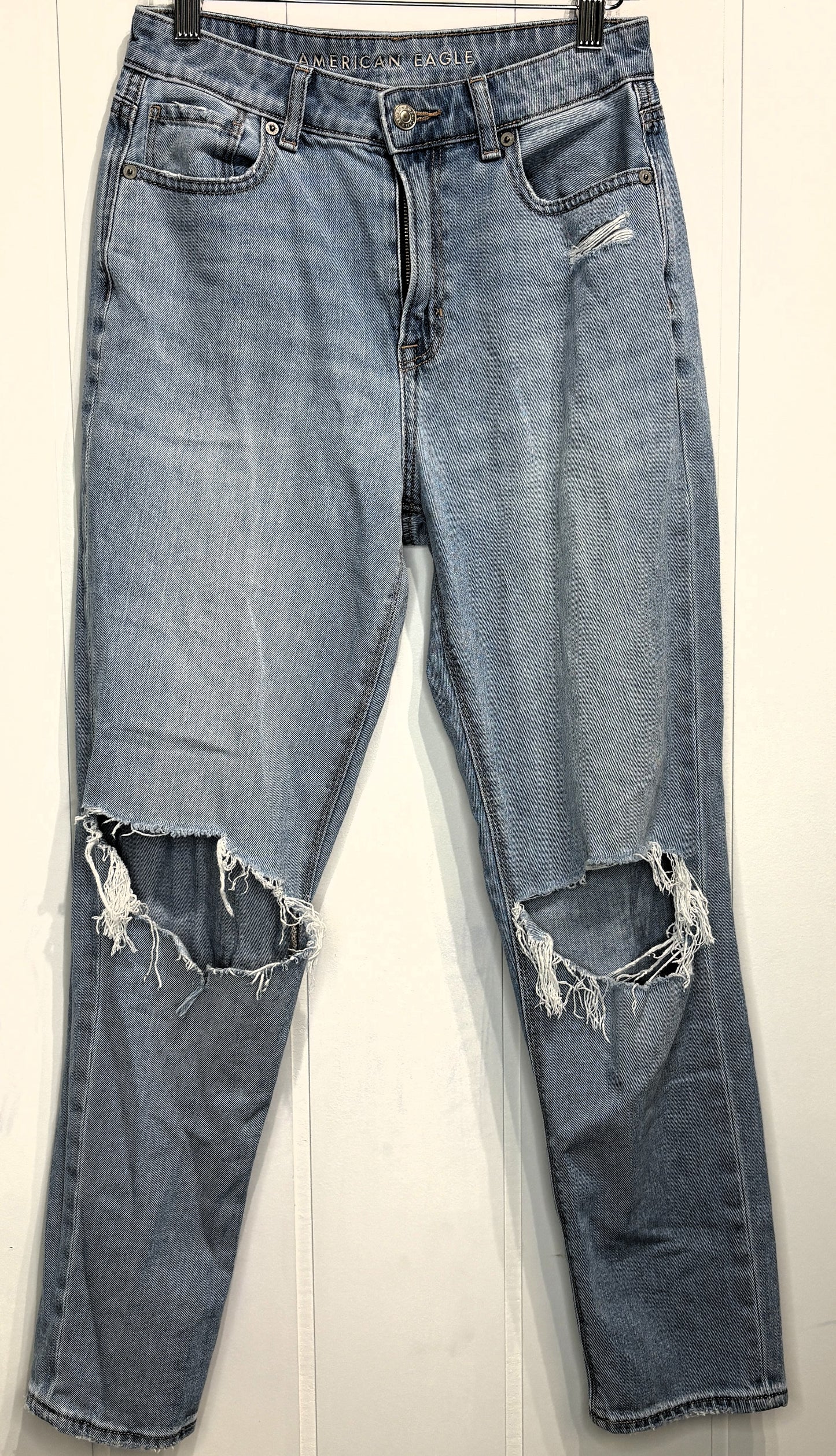American Eagle Distressed Jeans