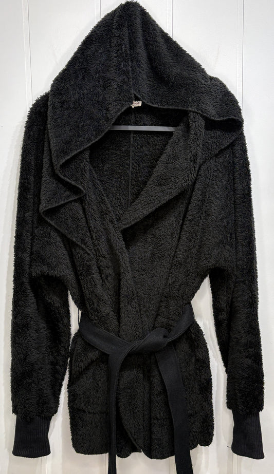 Hem&Thread Fuzzy Hooded Plush Robe