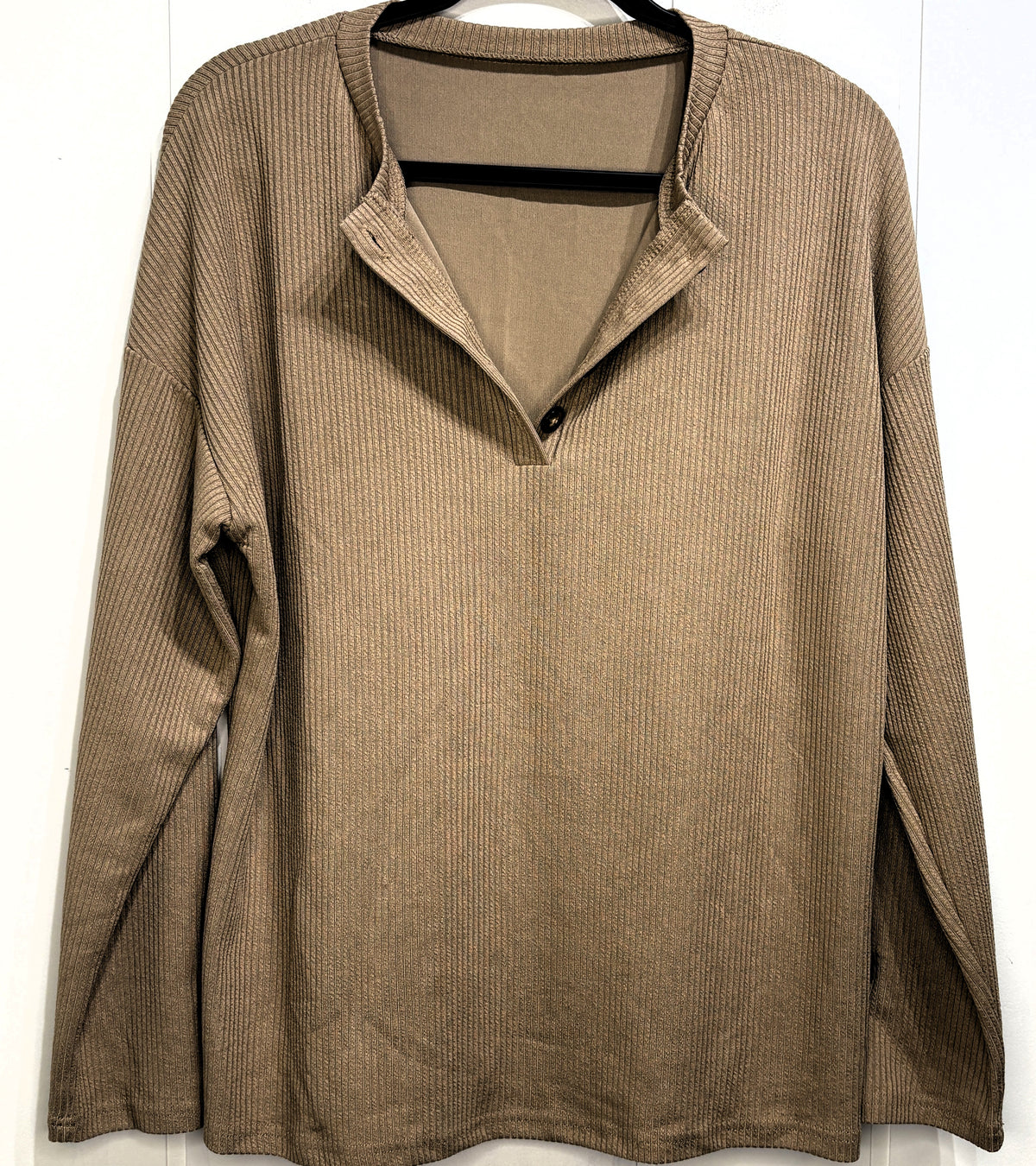 Ribbed Lightweight Sweater w/Buttons