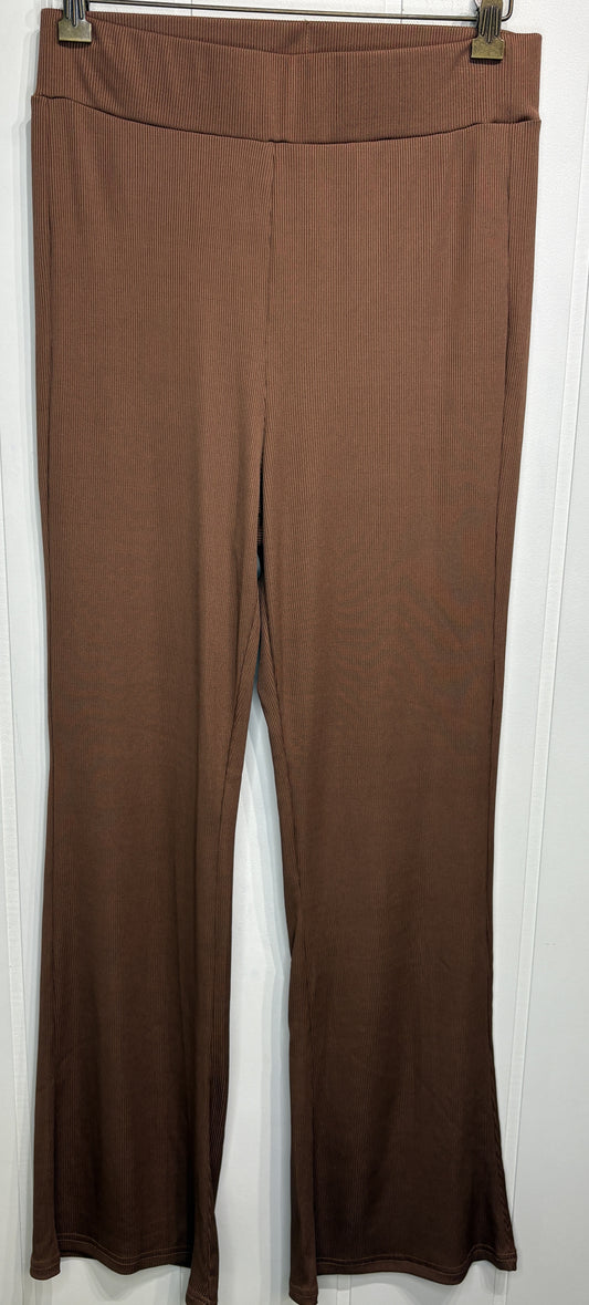 Ribbed Flare Pull-on Pants