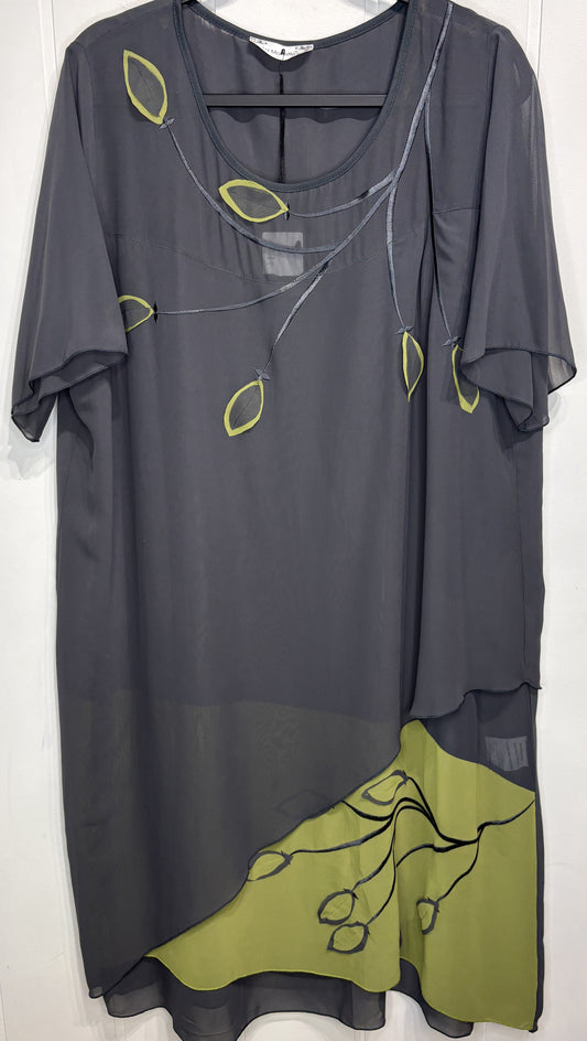 LaMouette Abstract Vintage Dress