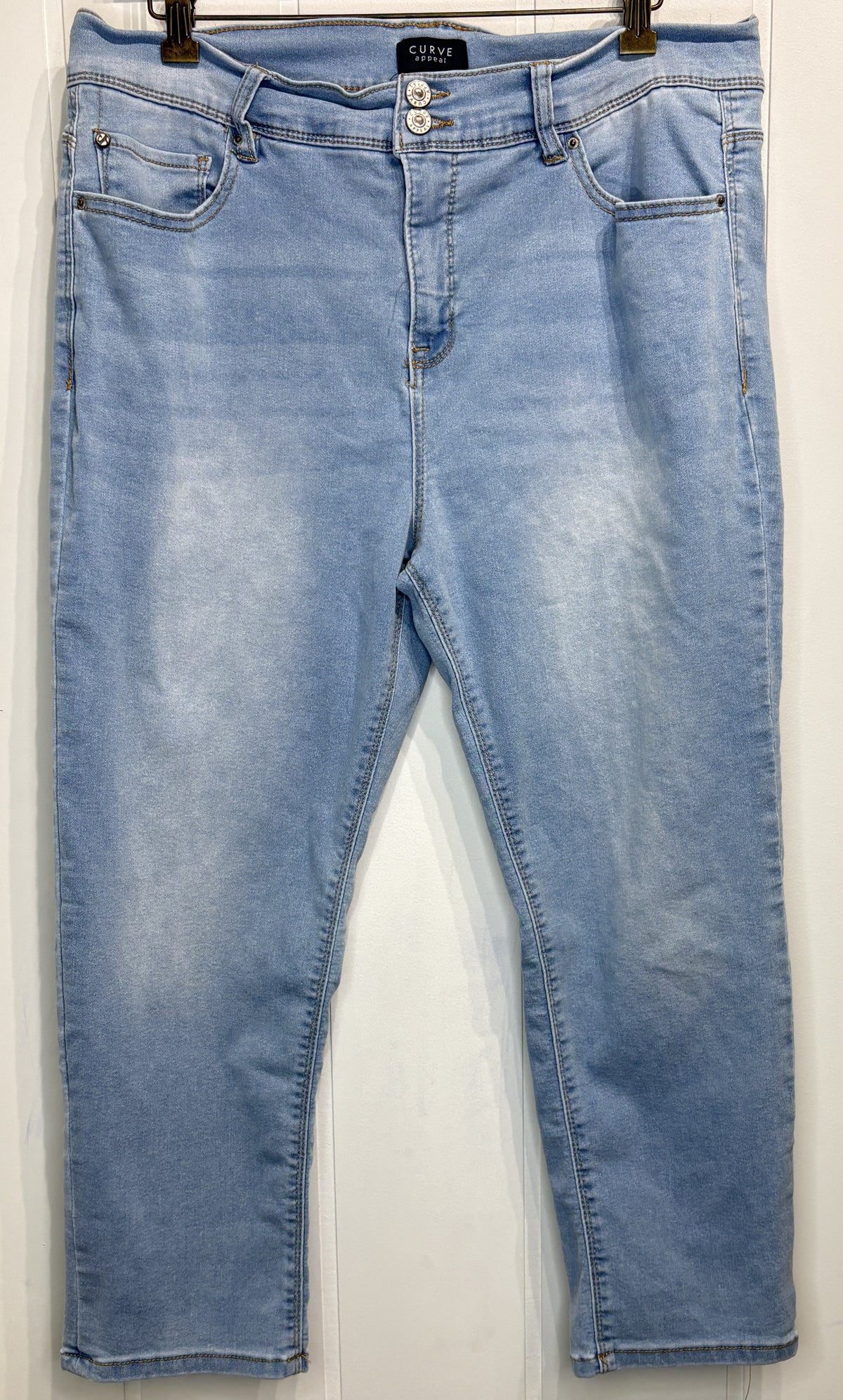 Curve Appeal Cropped Denim Jeans