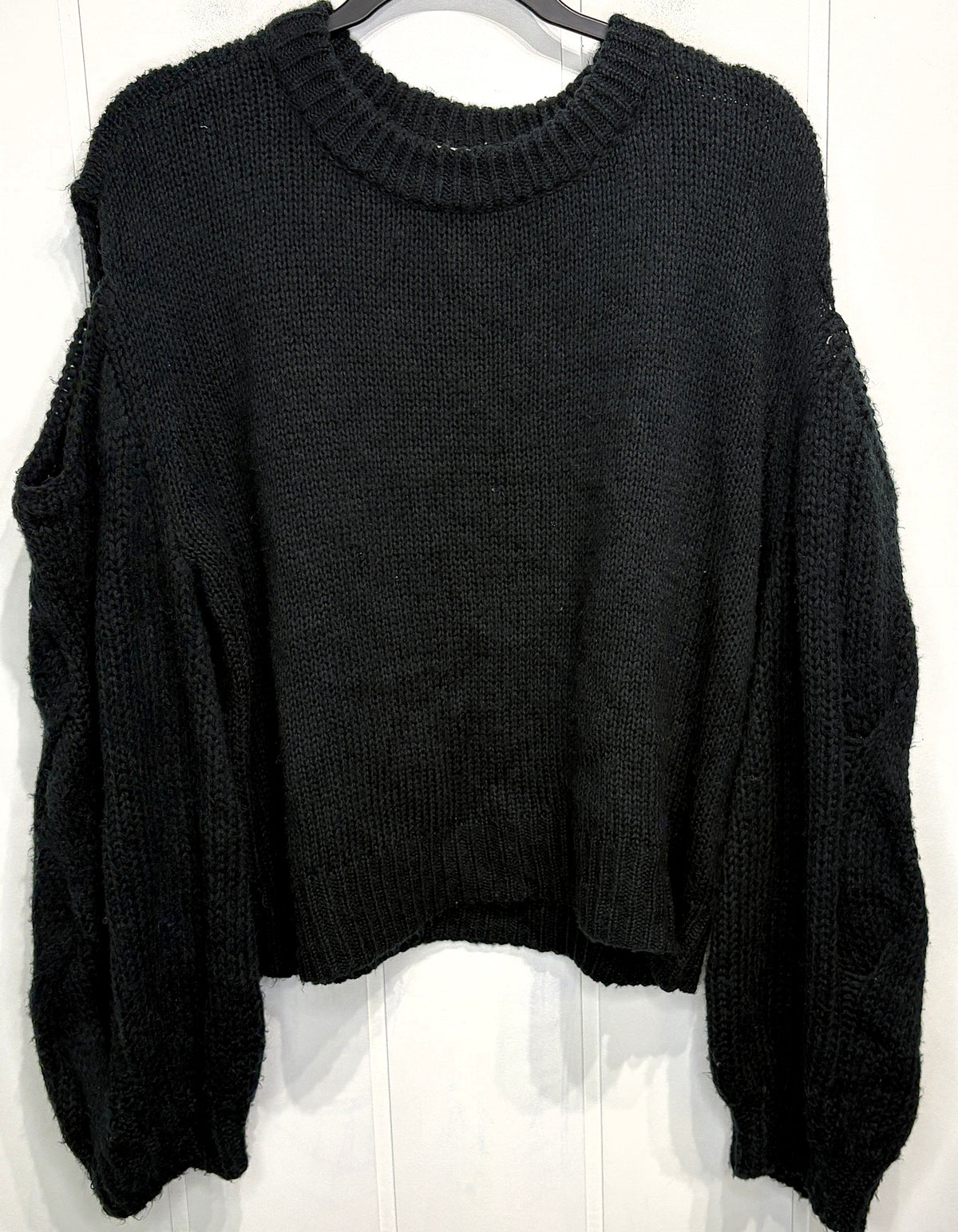525 Cutout Shoulder Chunky Sweater
