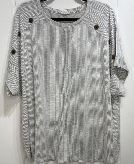 Texture Lined Top w/Button Detail
