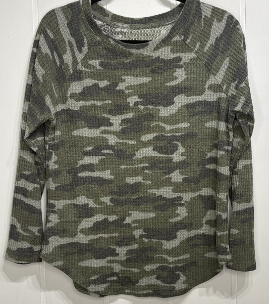 Peace&Pearls Waffle-knit Camo Top
