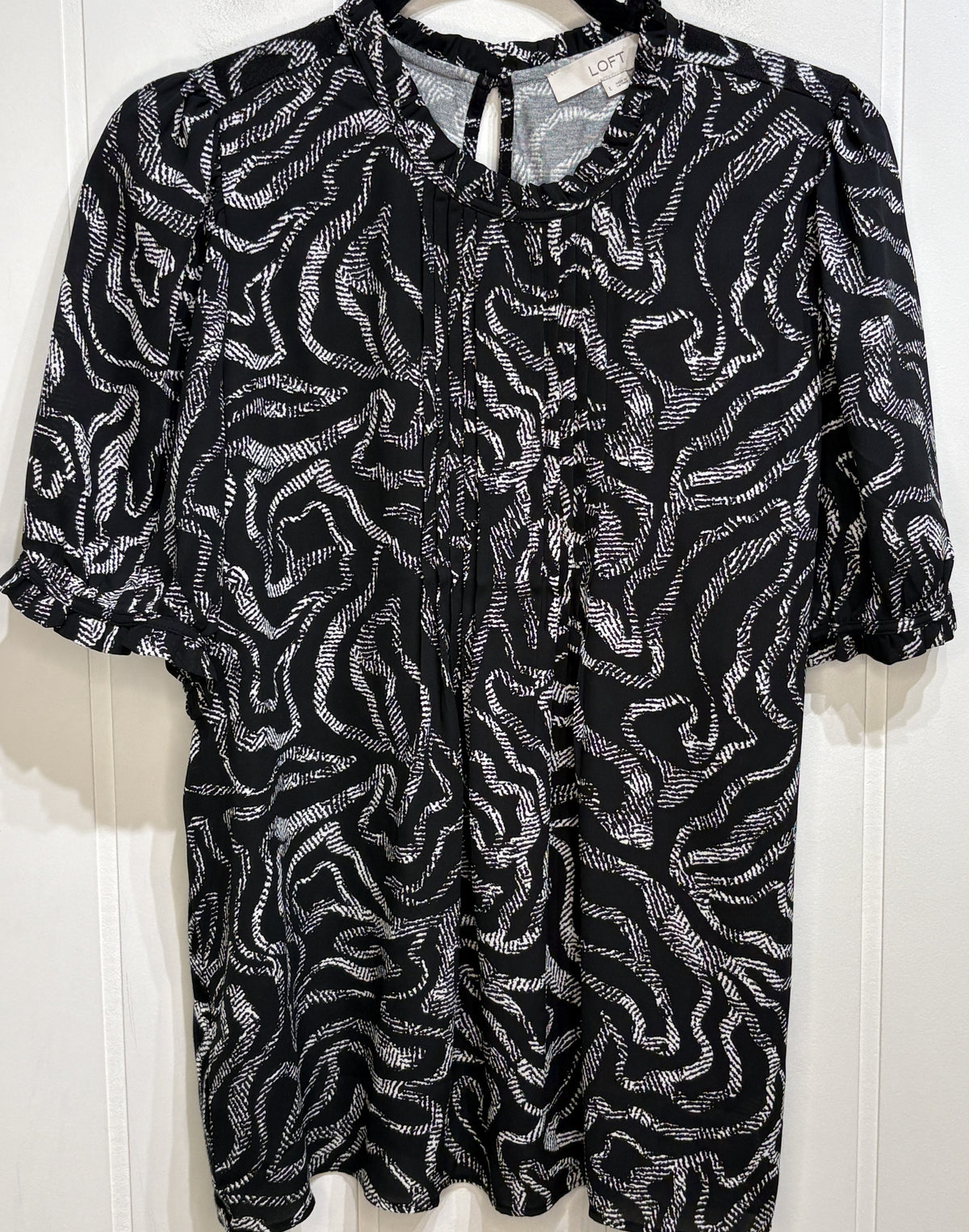 LOFT Abstract Swirl Puff Sleeve Blouse