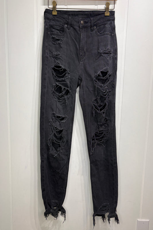 AE Strigid Black Mom Jeans