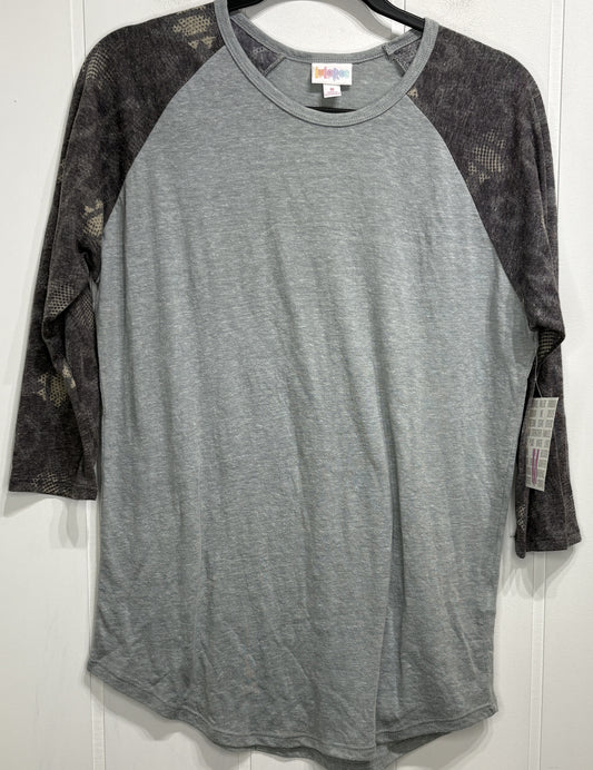 LuLaRoe 3/4 Pattern Sleeve Tee